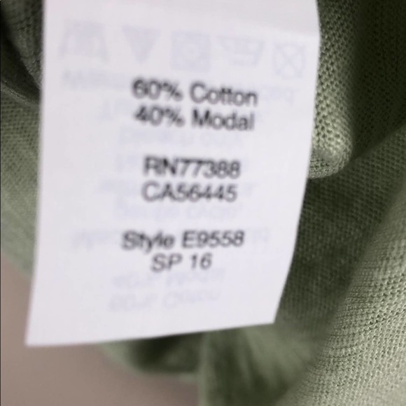 Madewell Turntable Split Neck Tee (S) - Picture 6 of 6